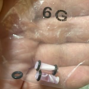 10/$10 Purple Tie Dye 6g Stretching Gauges